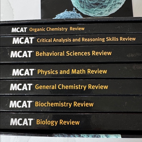 Kaplan MCAT 7-Book Review Set 👨🏻‍⚕️👩🏼‍⚕️🩺 - Picture 4 of 8